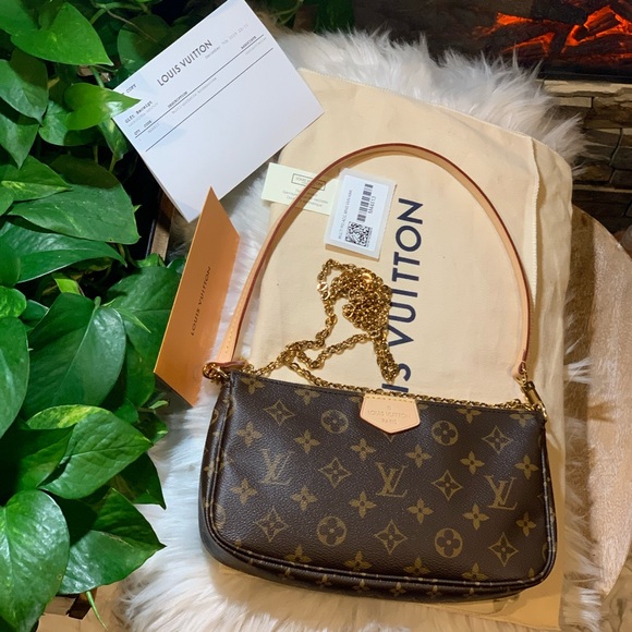 ❗️SOLD❗️LV 2 pc Multi-Pochette Access - Picture 7 of 8